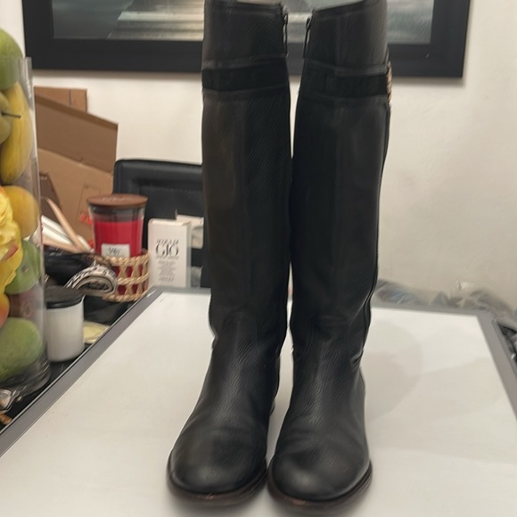 TORY BURCH ALAINA BLACK PEBBLED LEATHER BOOTS WOMENS SIZE 8M - Picture 2 of 16